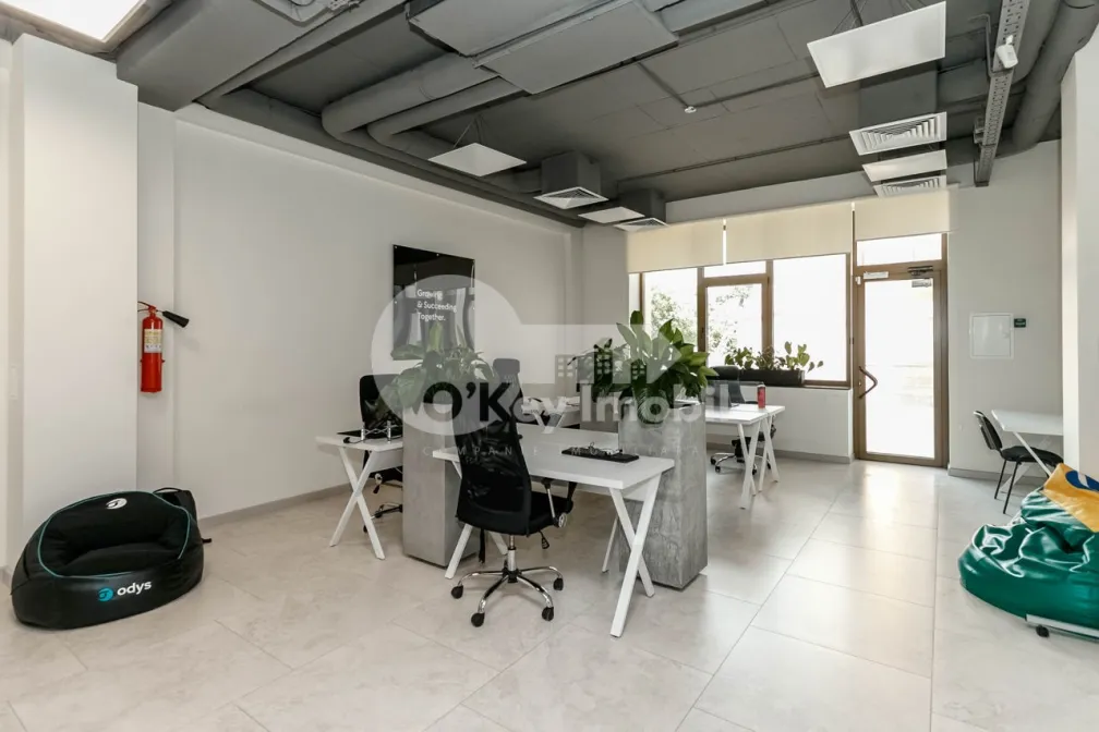 Офис, Центр, ПЕТРУ МОВИЛЭ