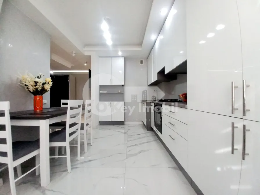 Apartament, Centru, MOARA ROȘIE