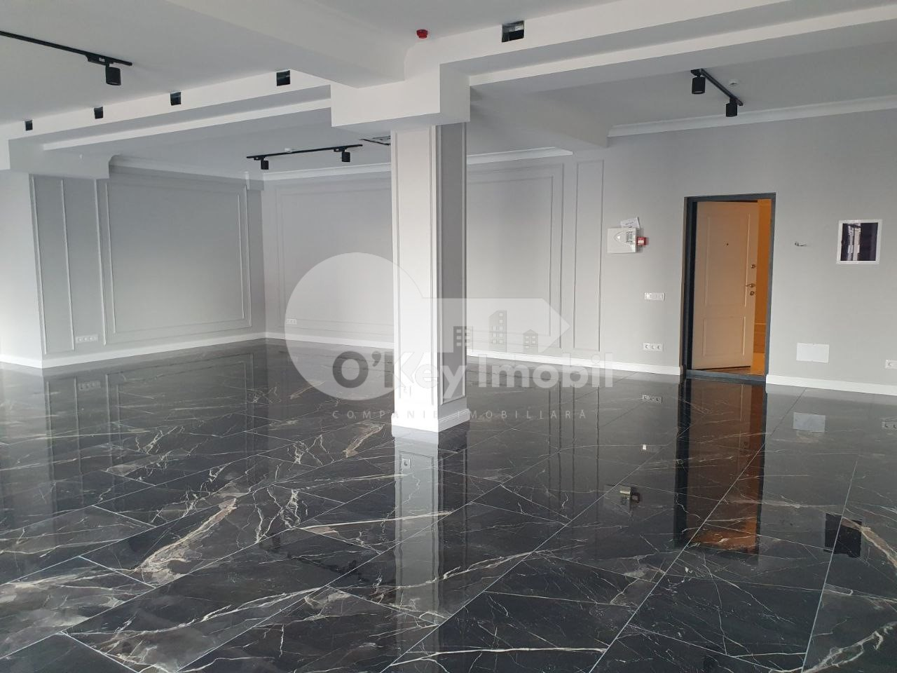 Oficiu, Centru, MIHAI EMINESCU