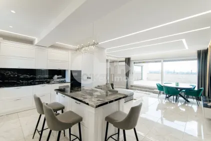 Apartament, Poșta Veche