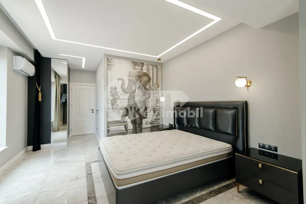 Apartament, Poșta Veche