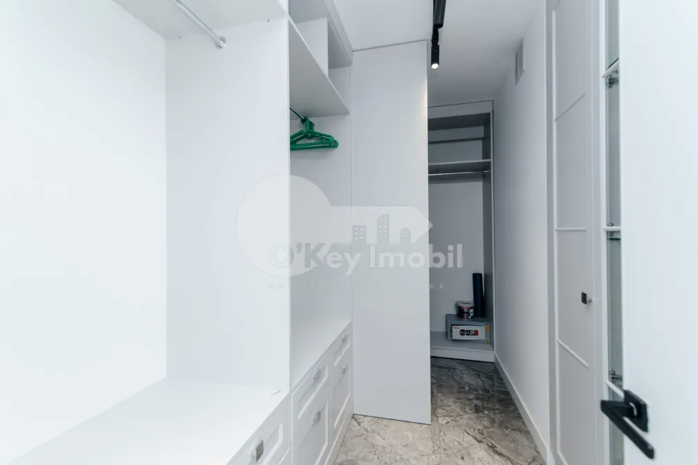 Apartament, Poșta Veche