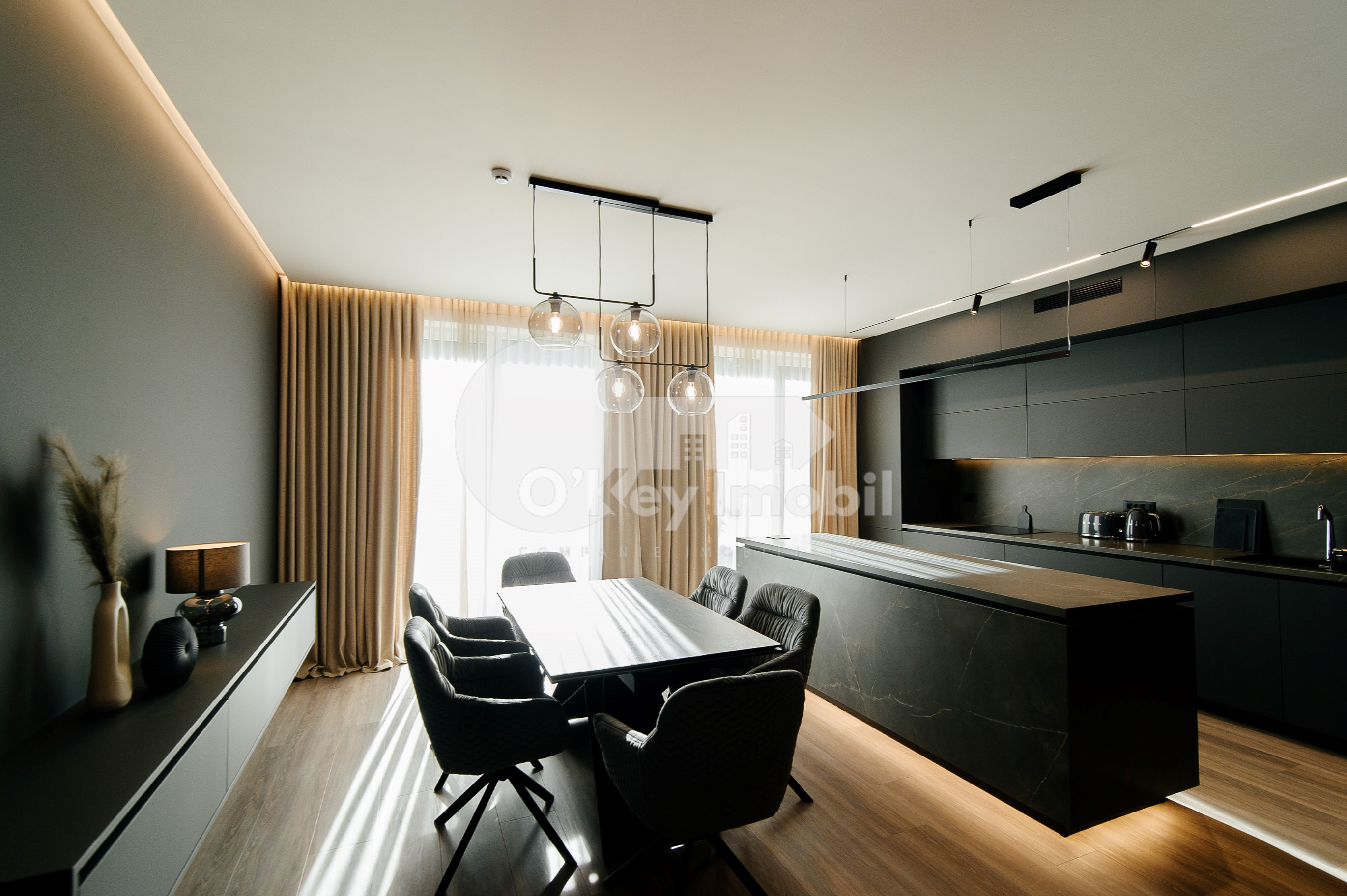 Townhouse, Telecentru, LACULUI