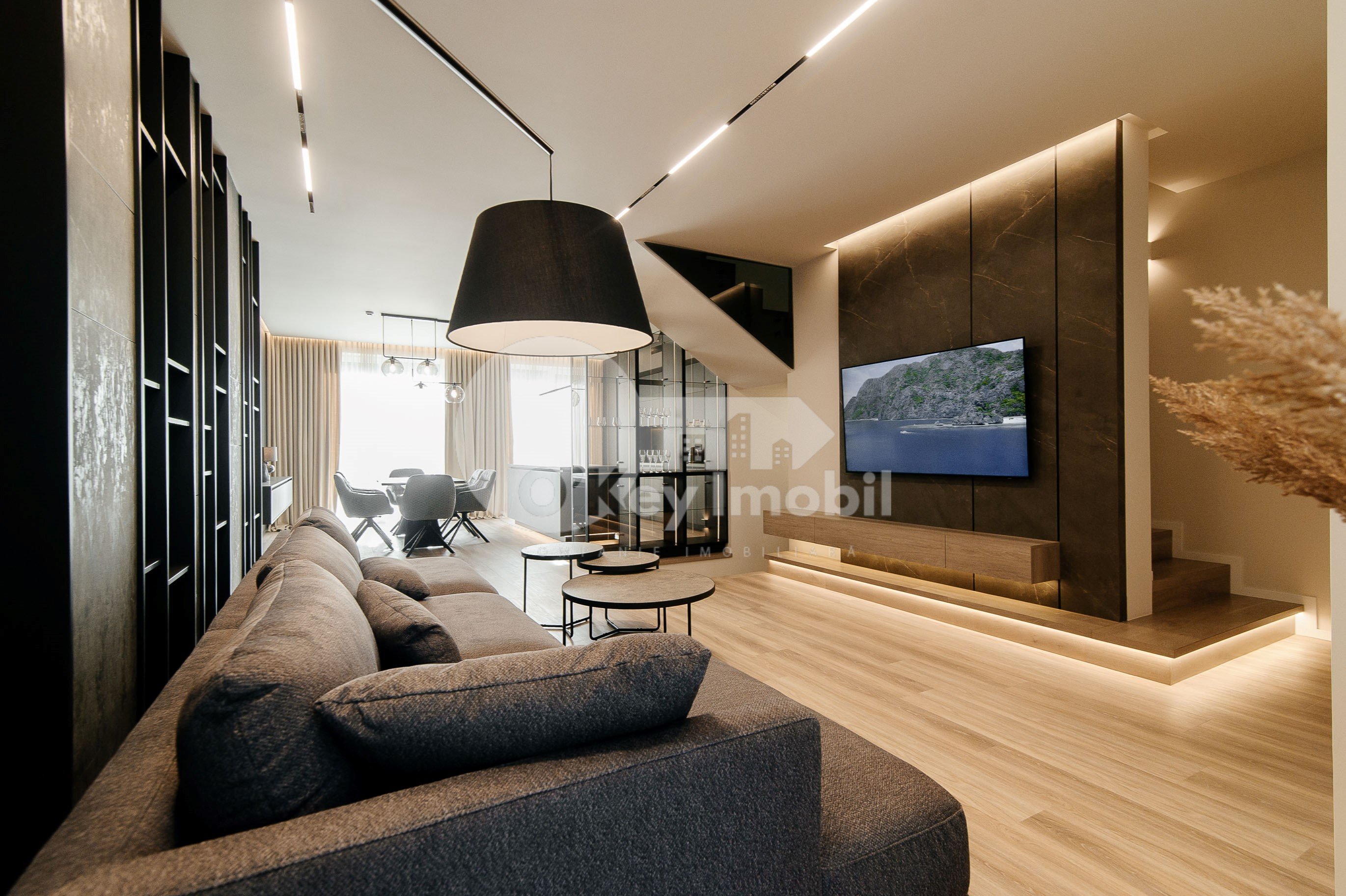 Townhouse, Telecentru, LACULUI