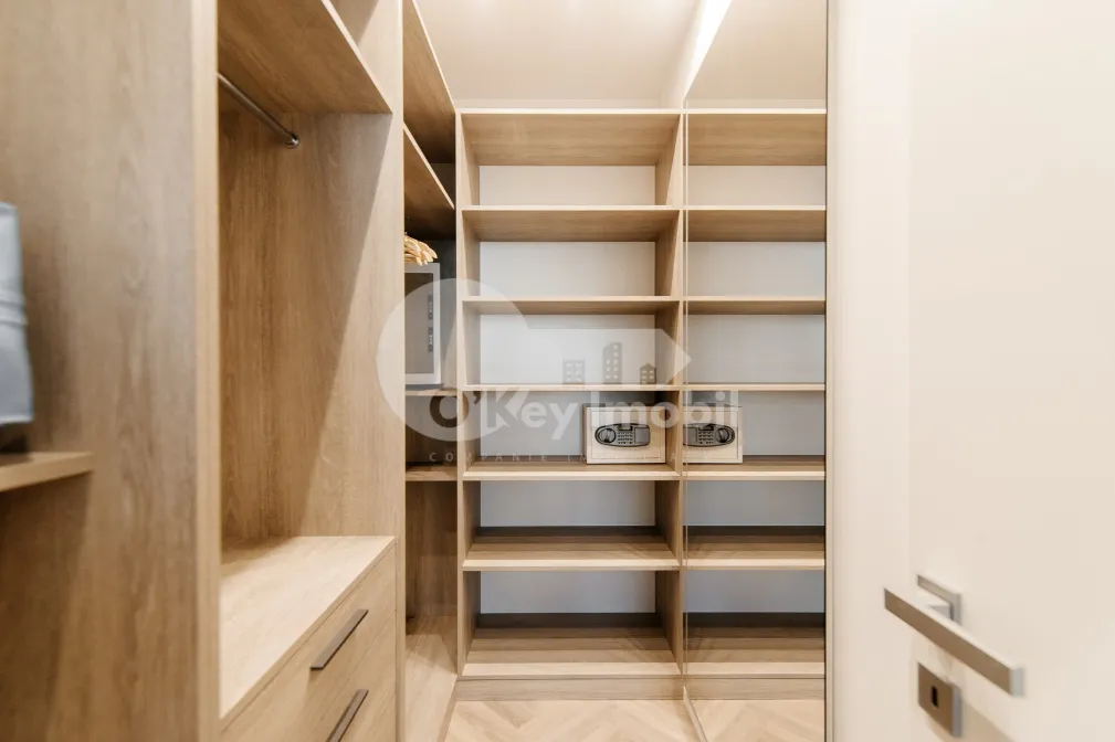 Townhouse, Telecentru, LACULUI