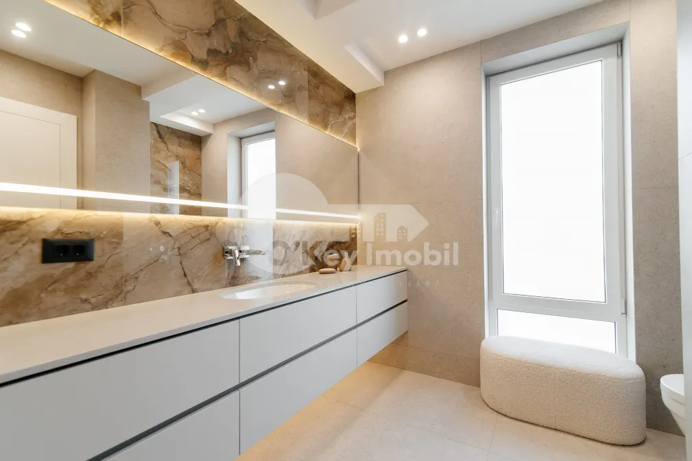 Townhouse, Telecentru, LACULUI