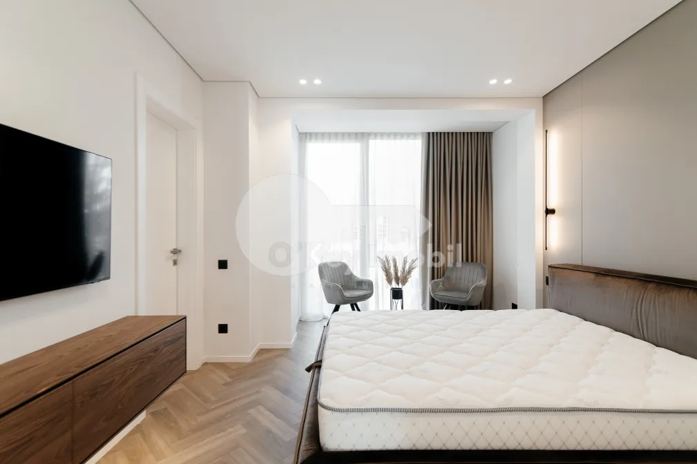 Townhouse, Telecentru, LACULUI