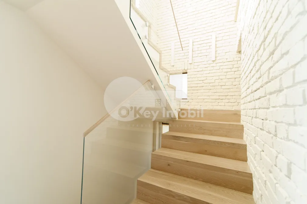 Townhouse, Telecentru, LACULUI