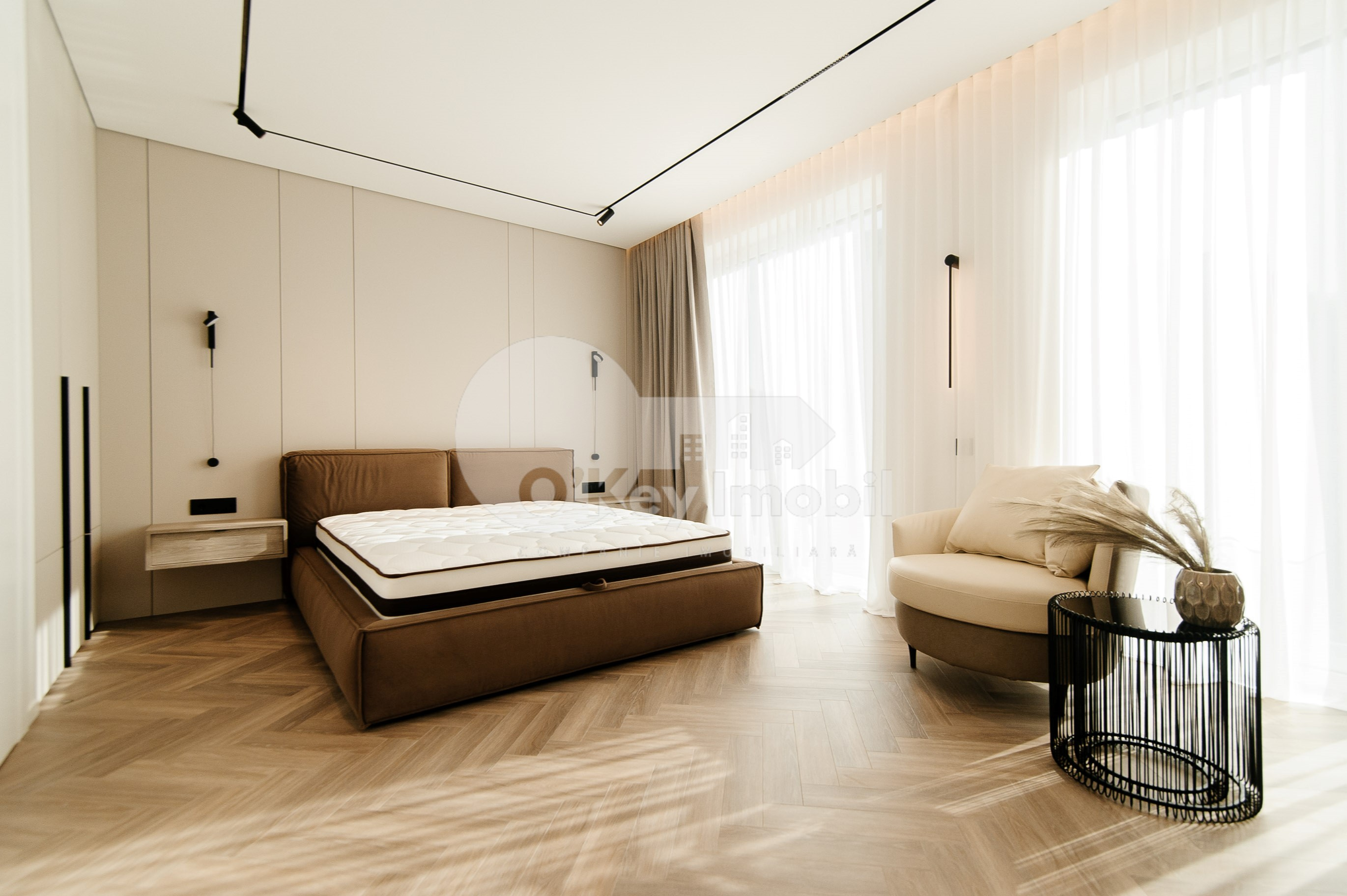 Townhouse, Telecentru, LACULUI