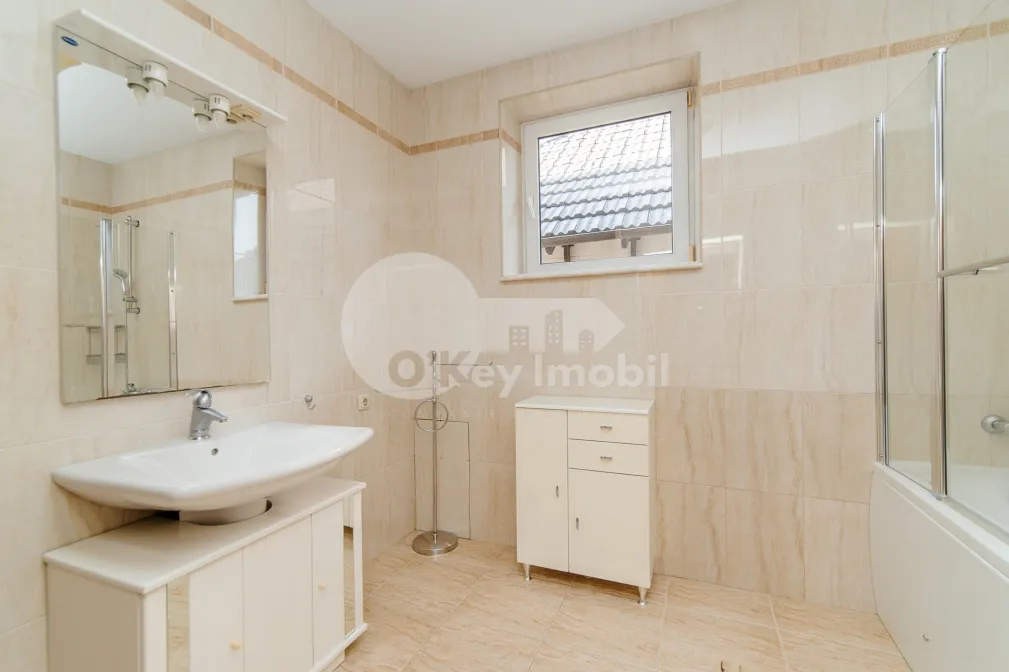 Casă, Buiucani, ALEXANDRU DONICI