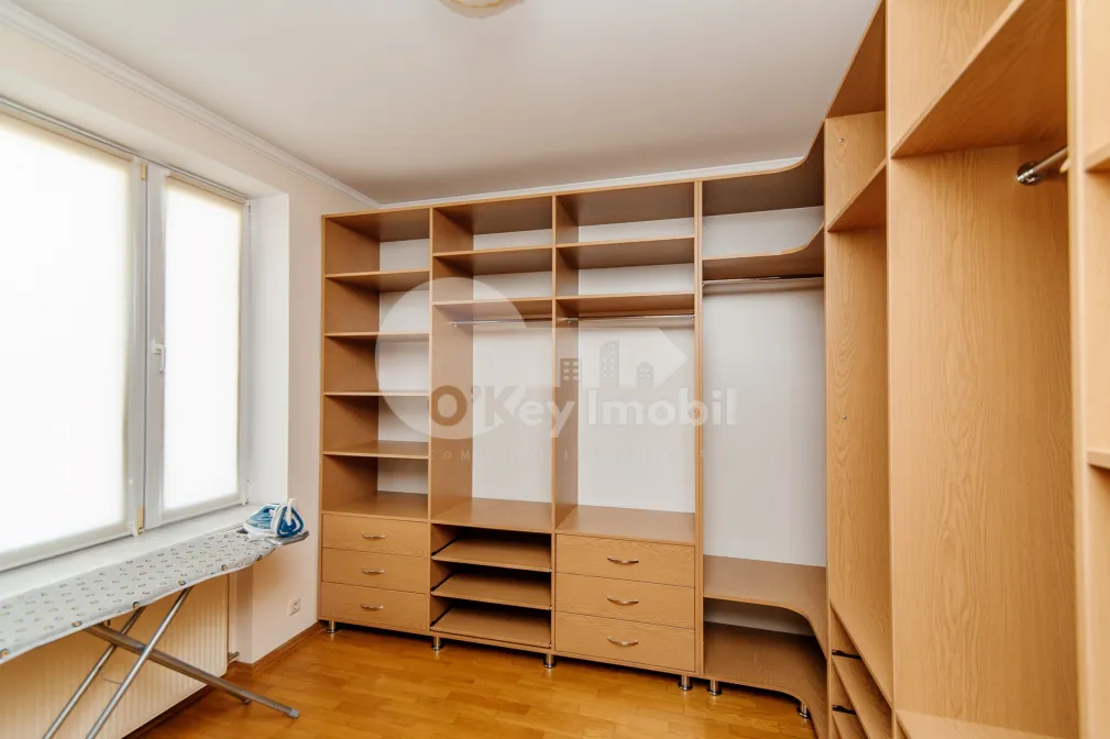 Casă, Buiucani, ALEXANDRU DONICI