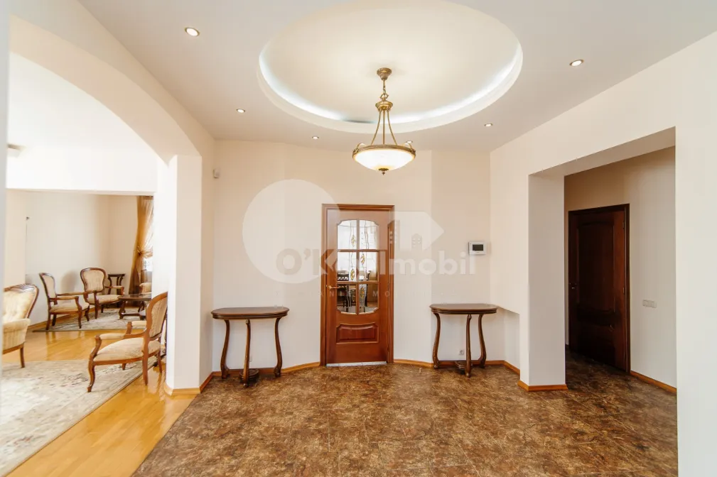 Casă, Buiucani, ALEXANDRU DONICI