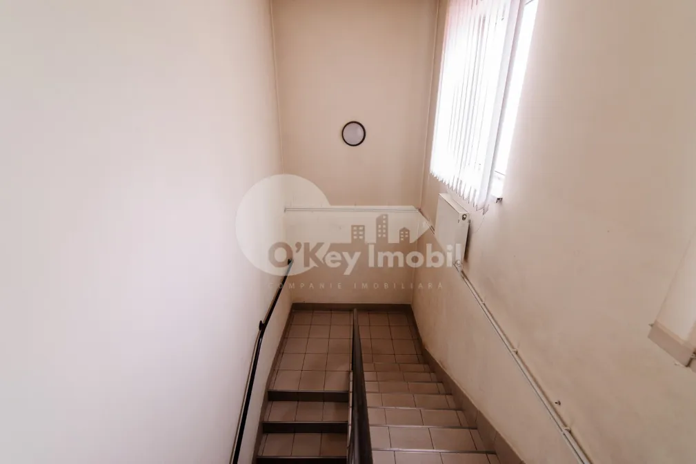 Офис, Центр, КОЛУМНА