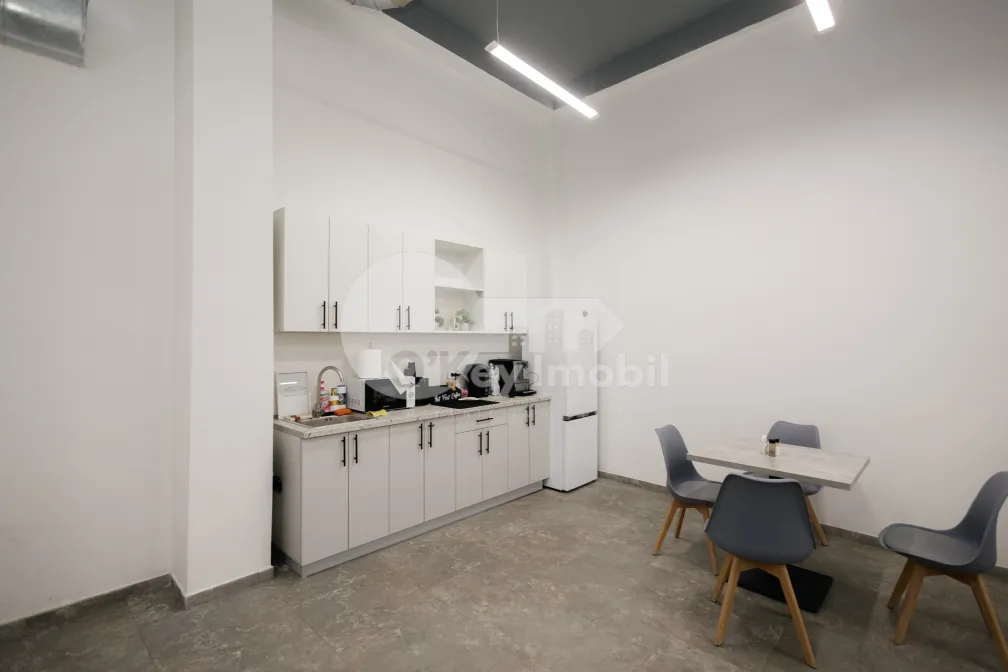 Spațiu comercial, Botanica, DECEBAL