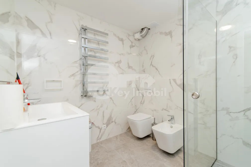 Дом, Ботаника, ПЭШУНИЛОР