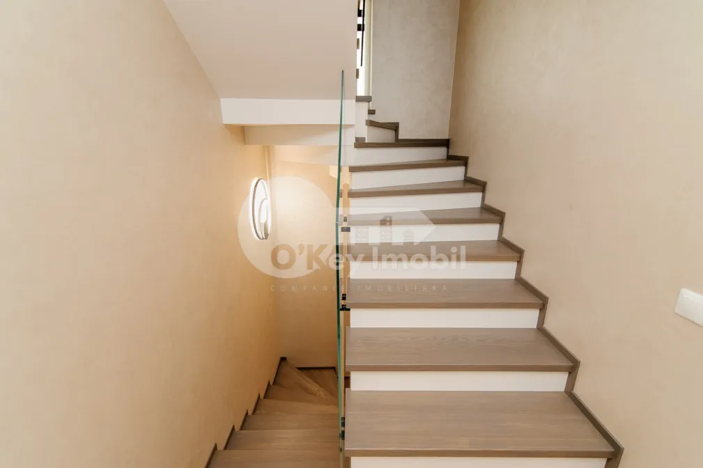 Casă, Botanica, PĂȘUNILOR