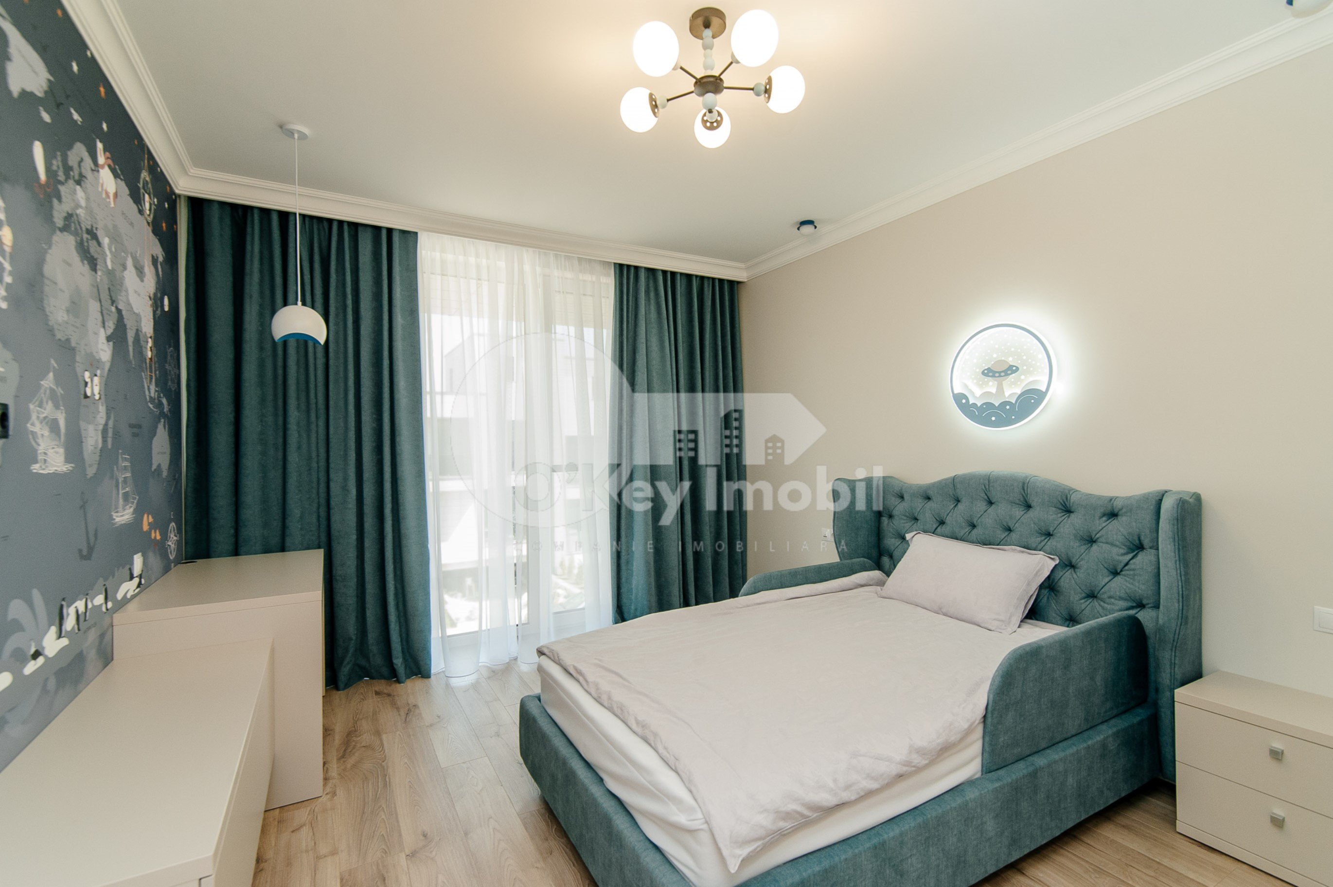 Casă, Botanica, PĂȘUNILOR