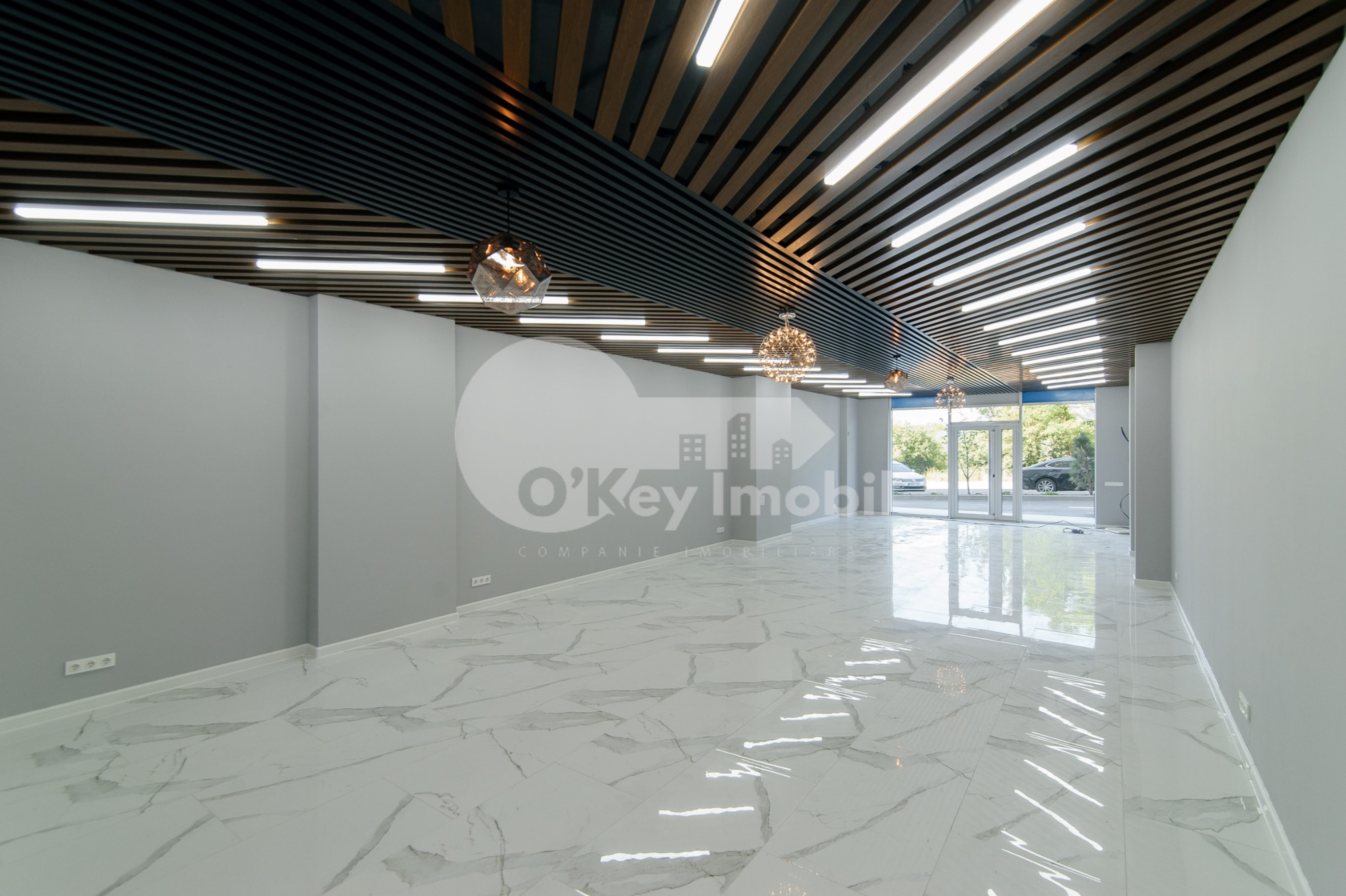 Spațiu comercial, DUMBRAVA