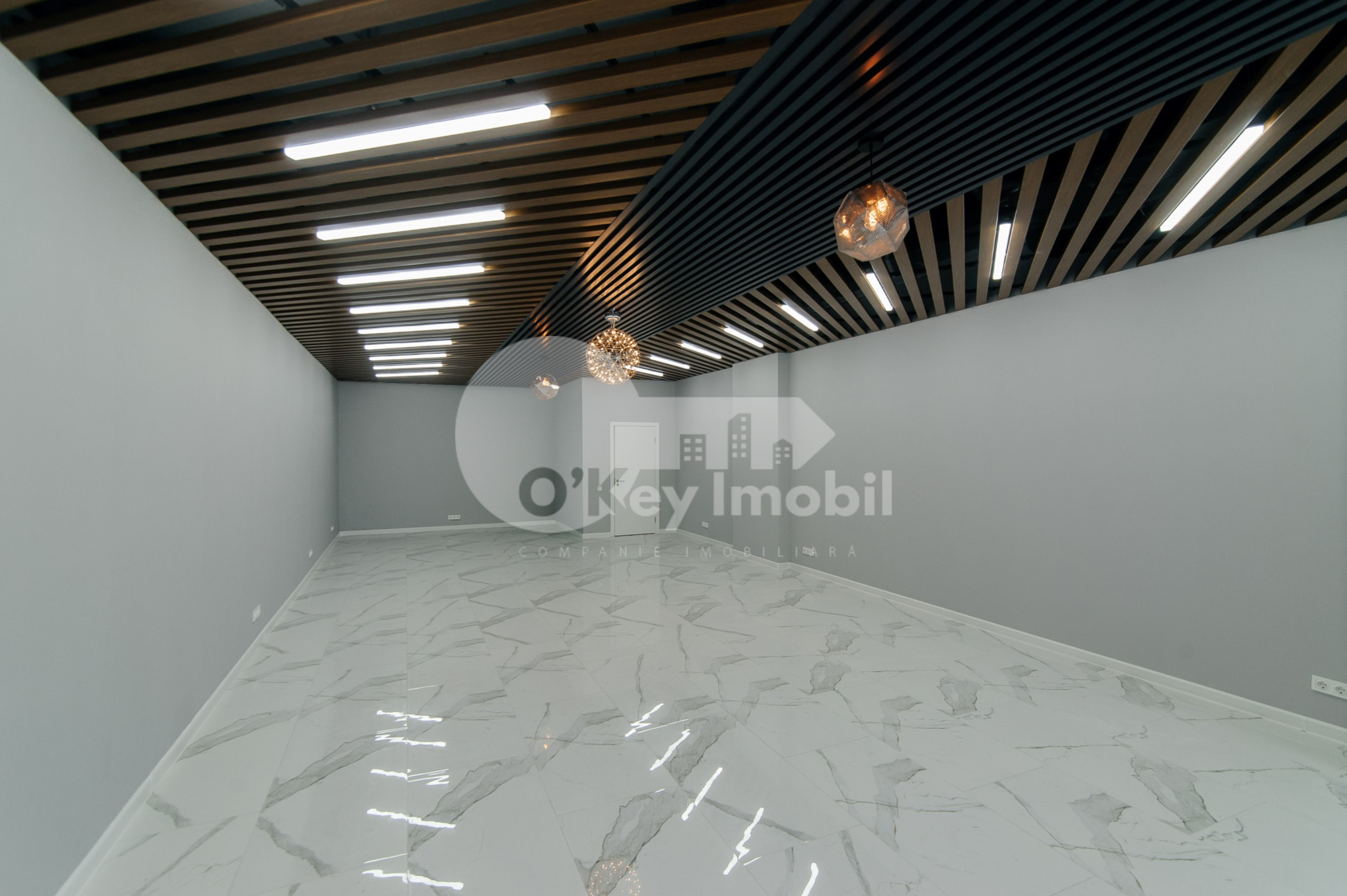 Spațiu comercial, DUMBRAVA