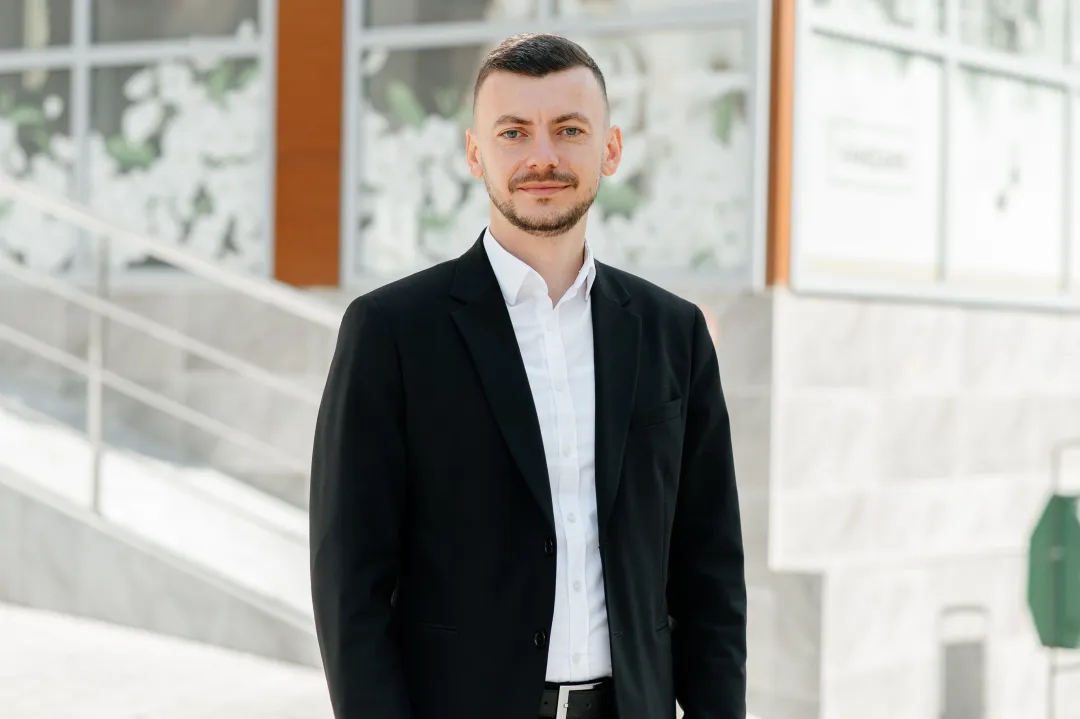 Дмитрий Ч.